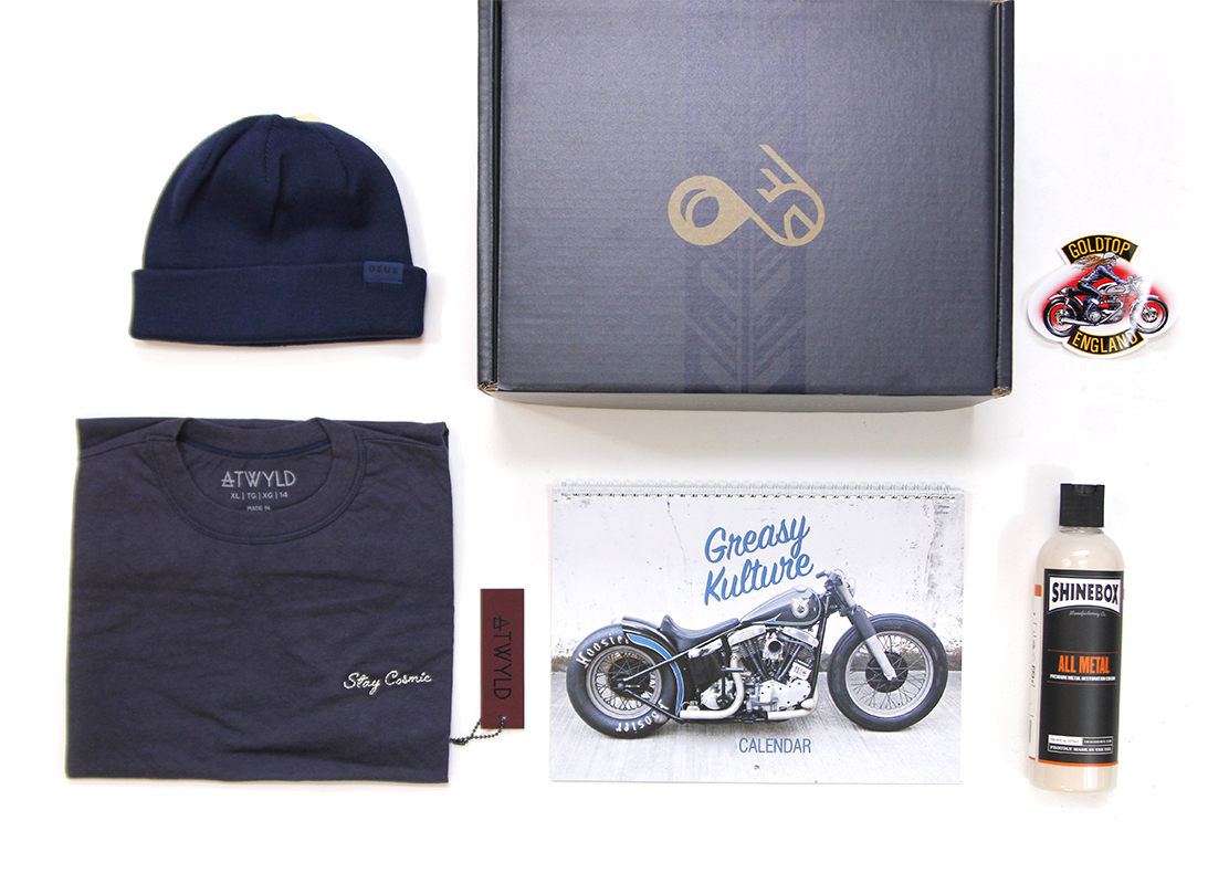 1040-womens-monthly-vintage-flatlay-16729479934774.jpg