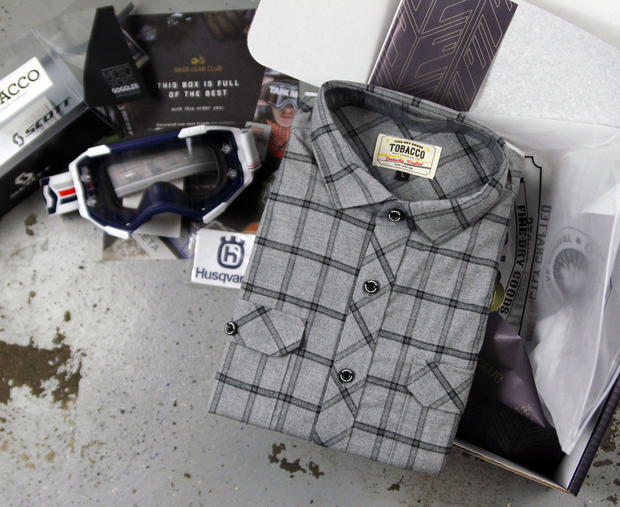 371-mens-monthly-adventure-box1-16730289452022.jpg