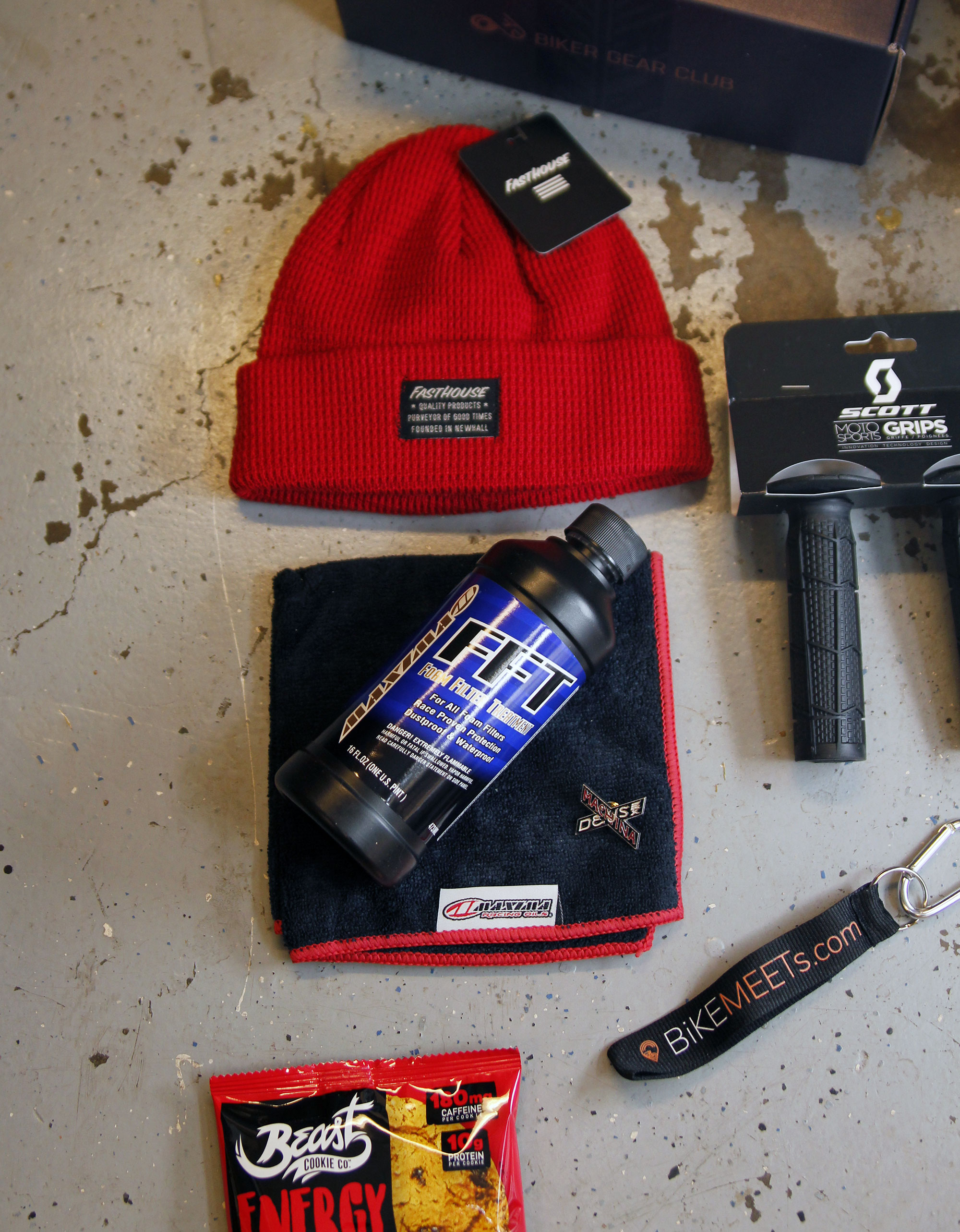 371-mens-monthly-adventure-box3-16730289453635.jpg