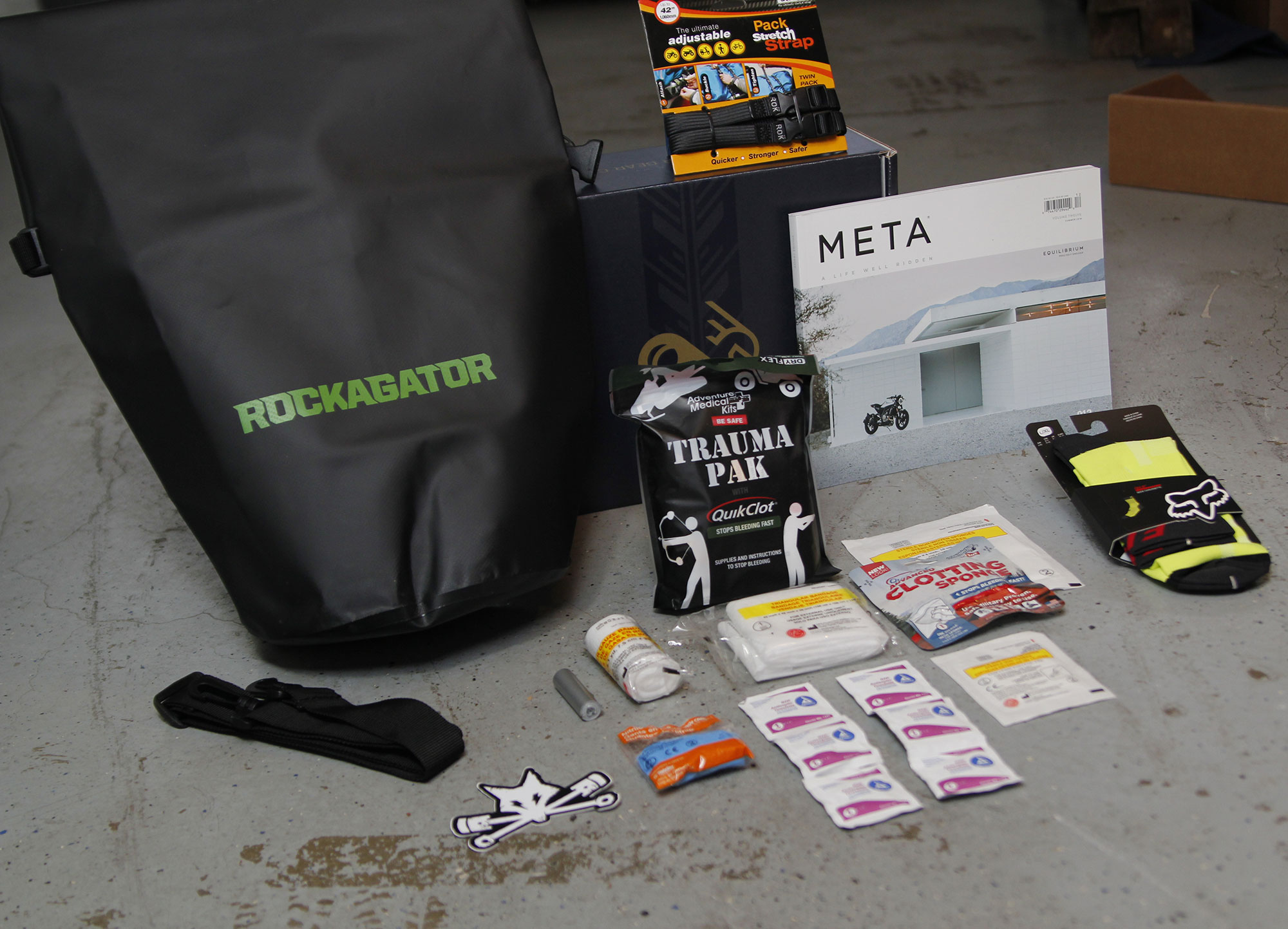 371-mens-monthly-adventure-box4-16730289437469.jpg