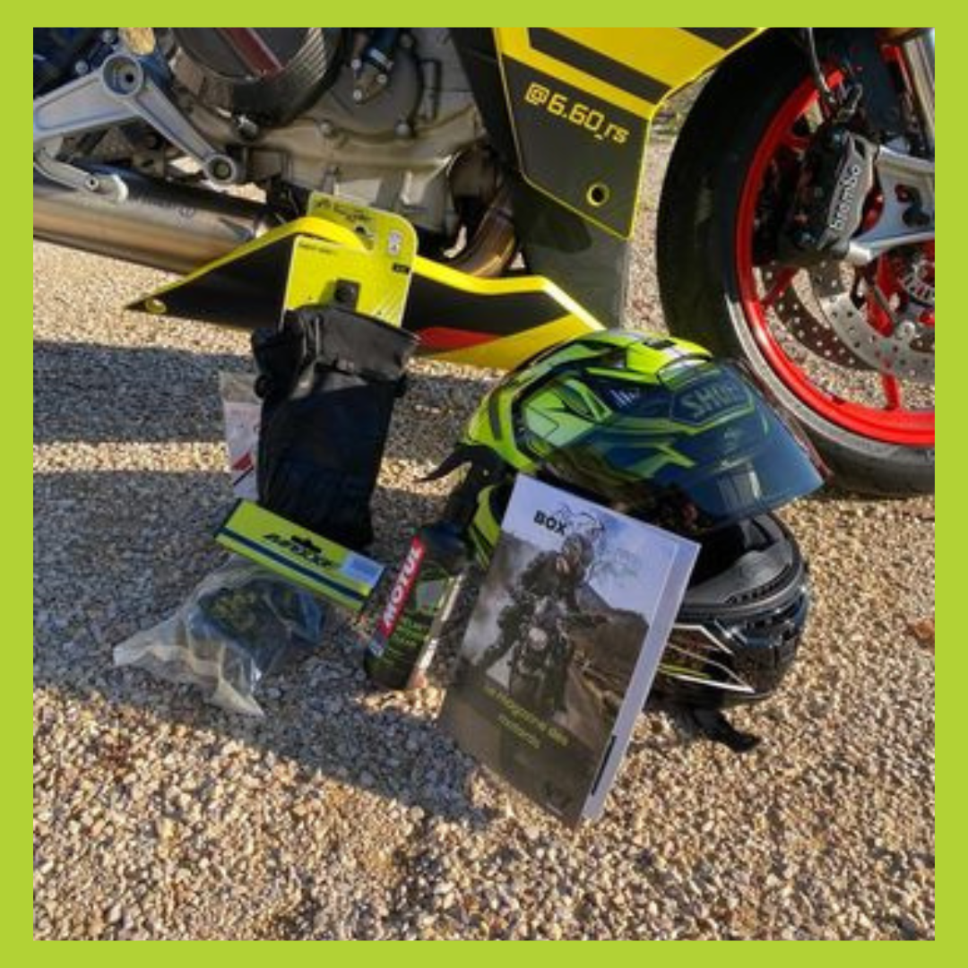 Box de Septembre 2104-nhesitez-pas-a-commander-chez-eux-cest-la-meilleur-box-motard-je-suis-aussi-a-1674990307139.png
