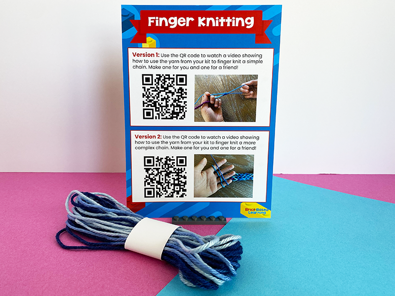 Yarn bundle and finger knitting