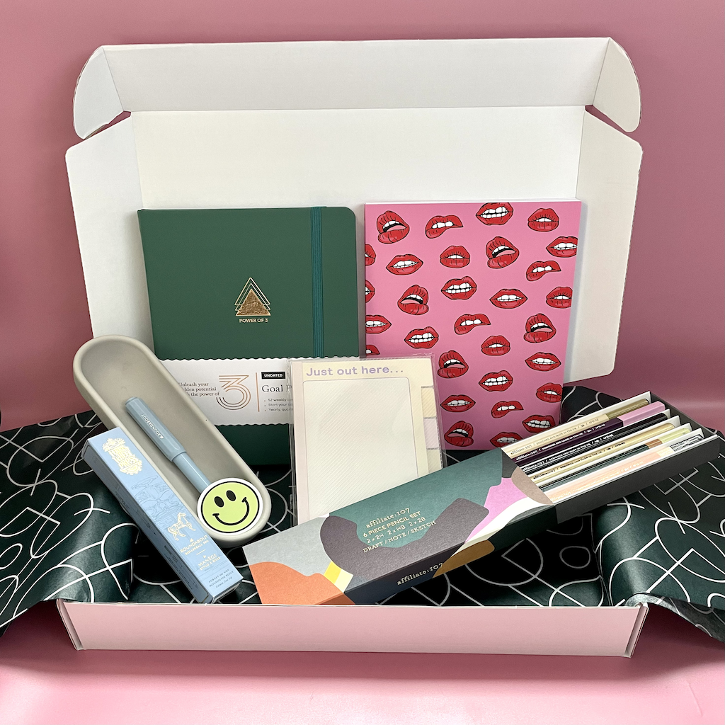 338-summer-2022-luxury-box.png