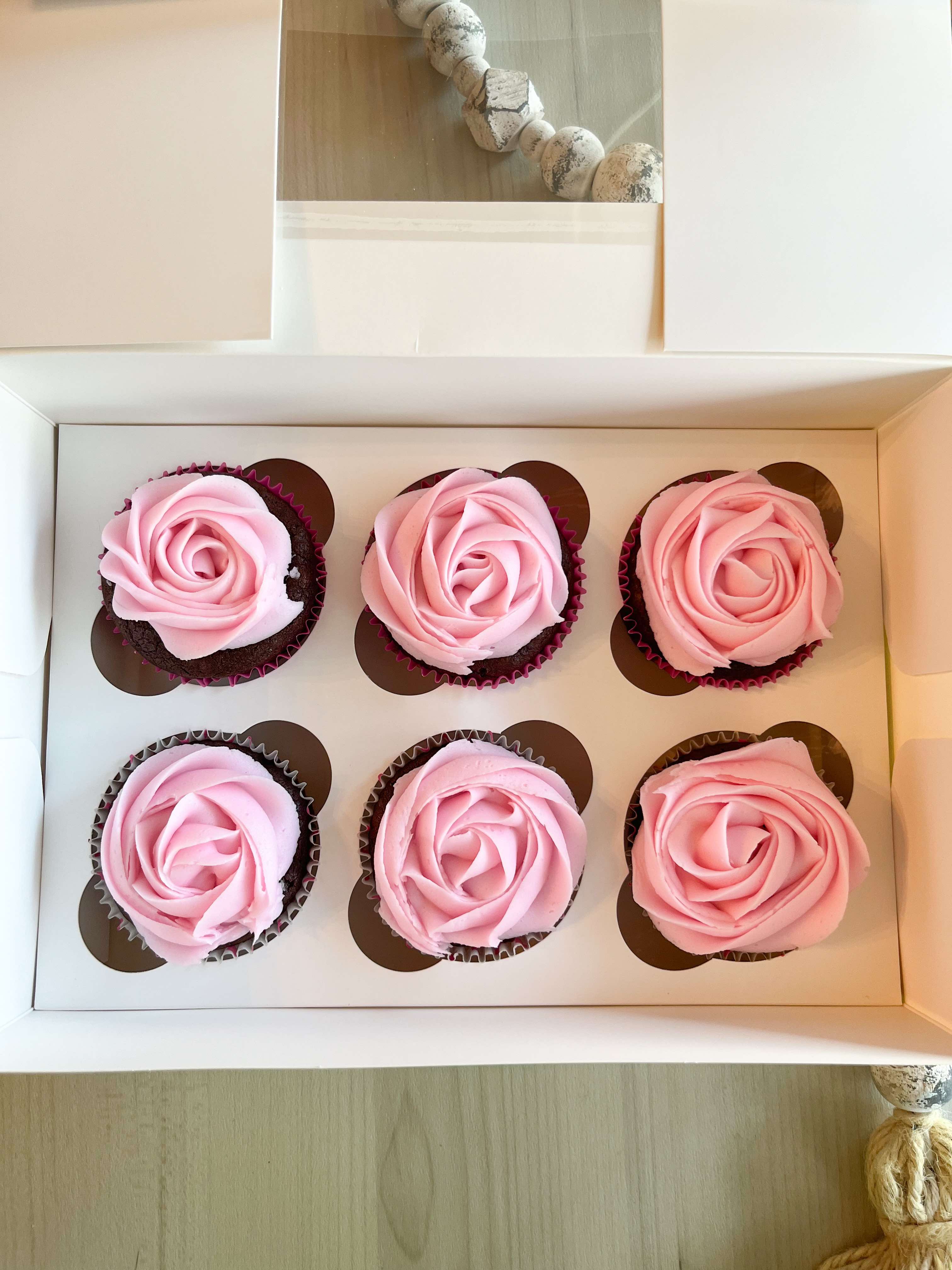Valentine's Day 2024 558-pinkcupcakescontainer-17381891305572.jpg