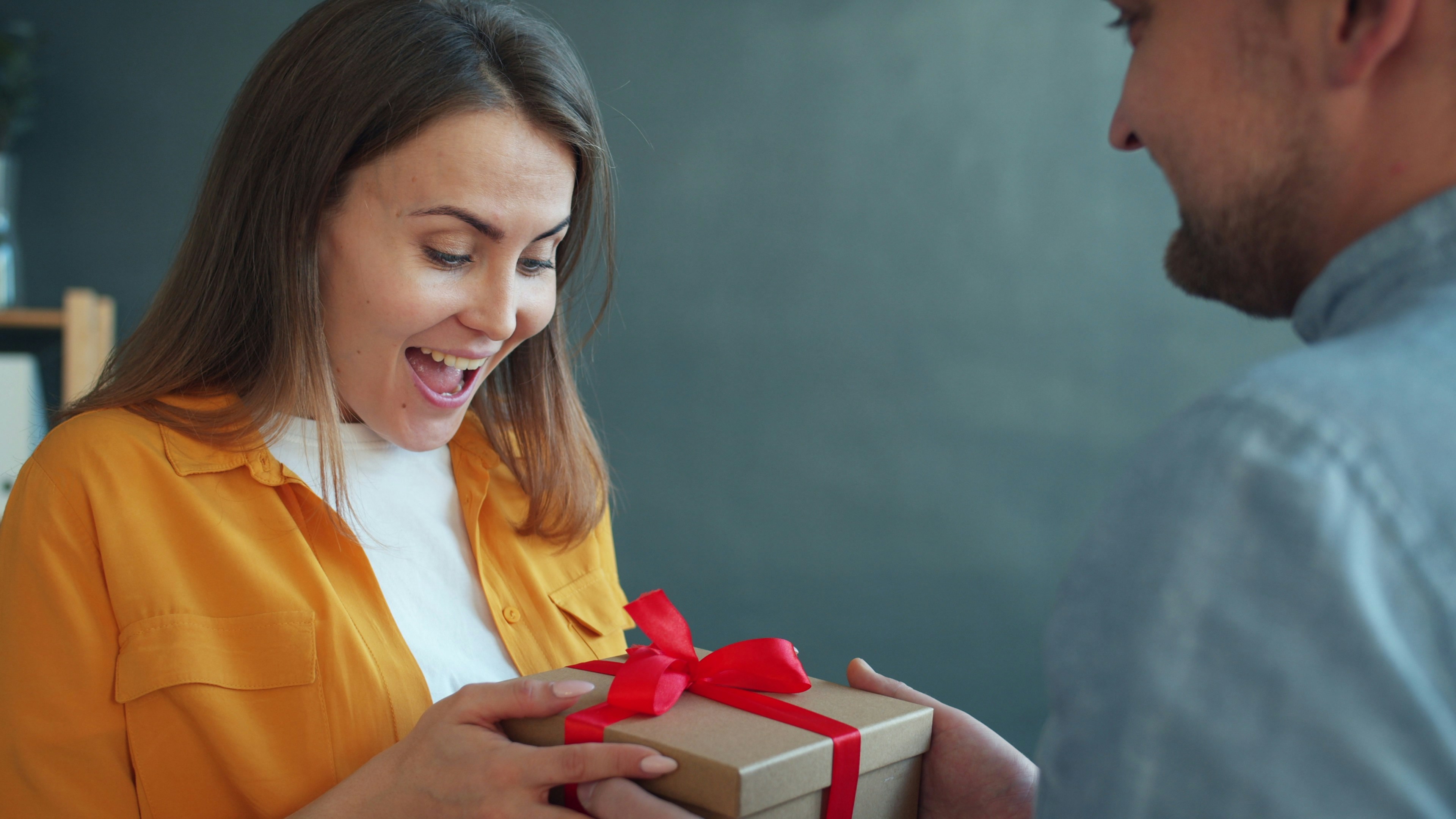 The Art of Gift Giving: Why Thoughtful Gifts Matter