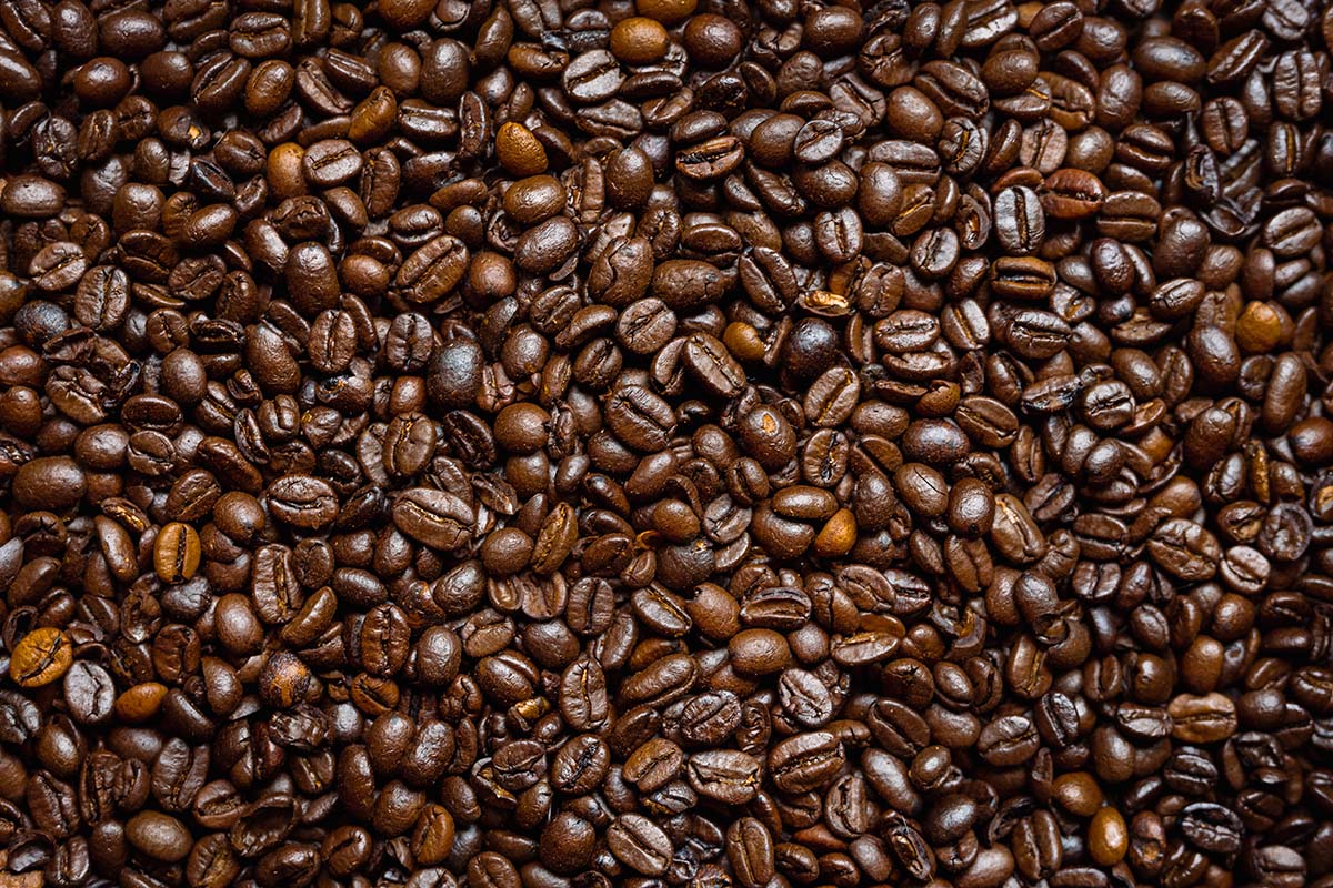 r193-coffee-beans-pile-16680926023709.jpg