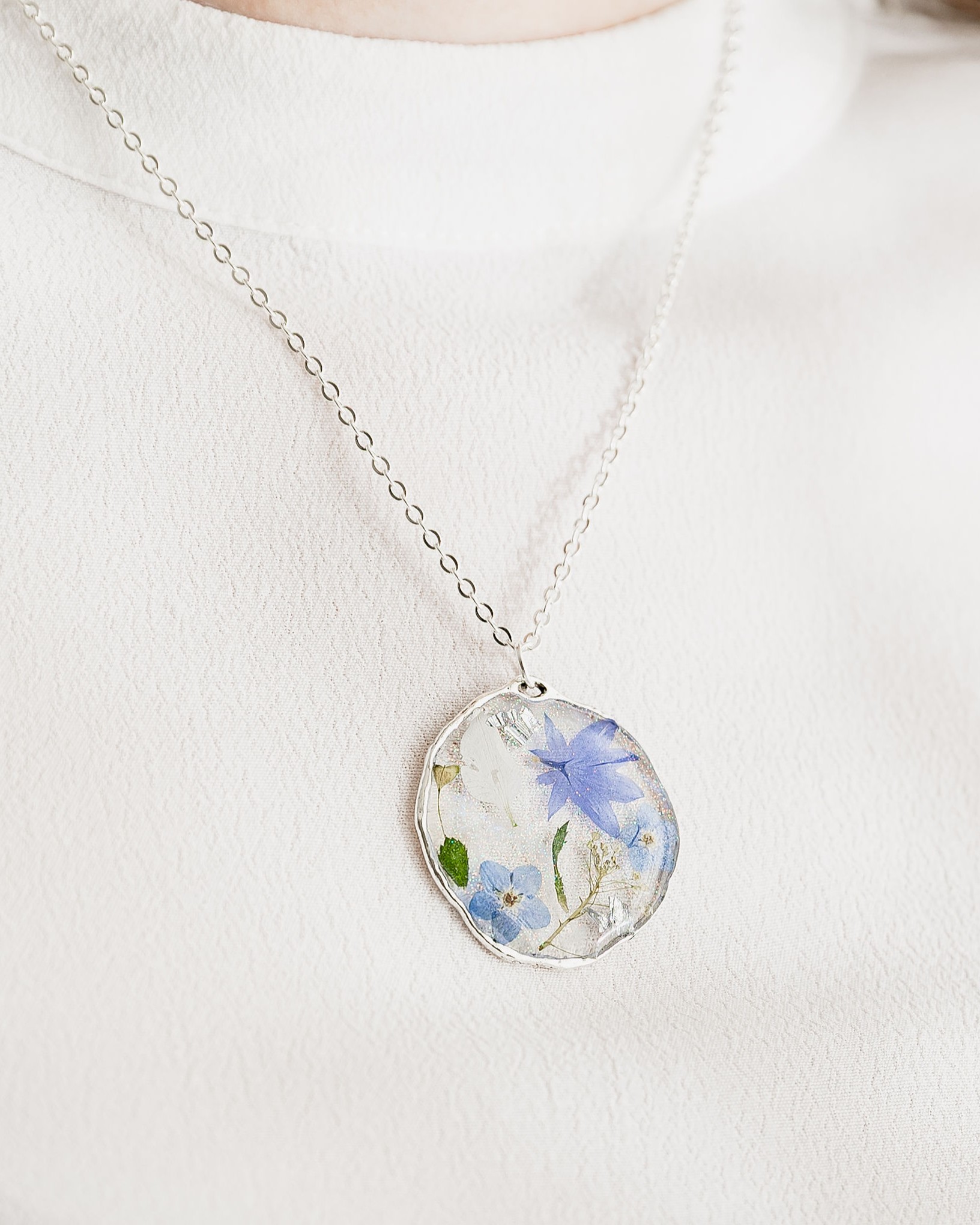 105-cosy-craft-club-botanical-resin-necklace-17821233568285.jpg