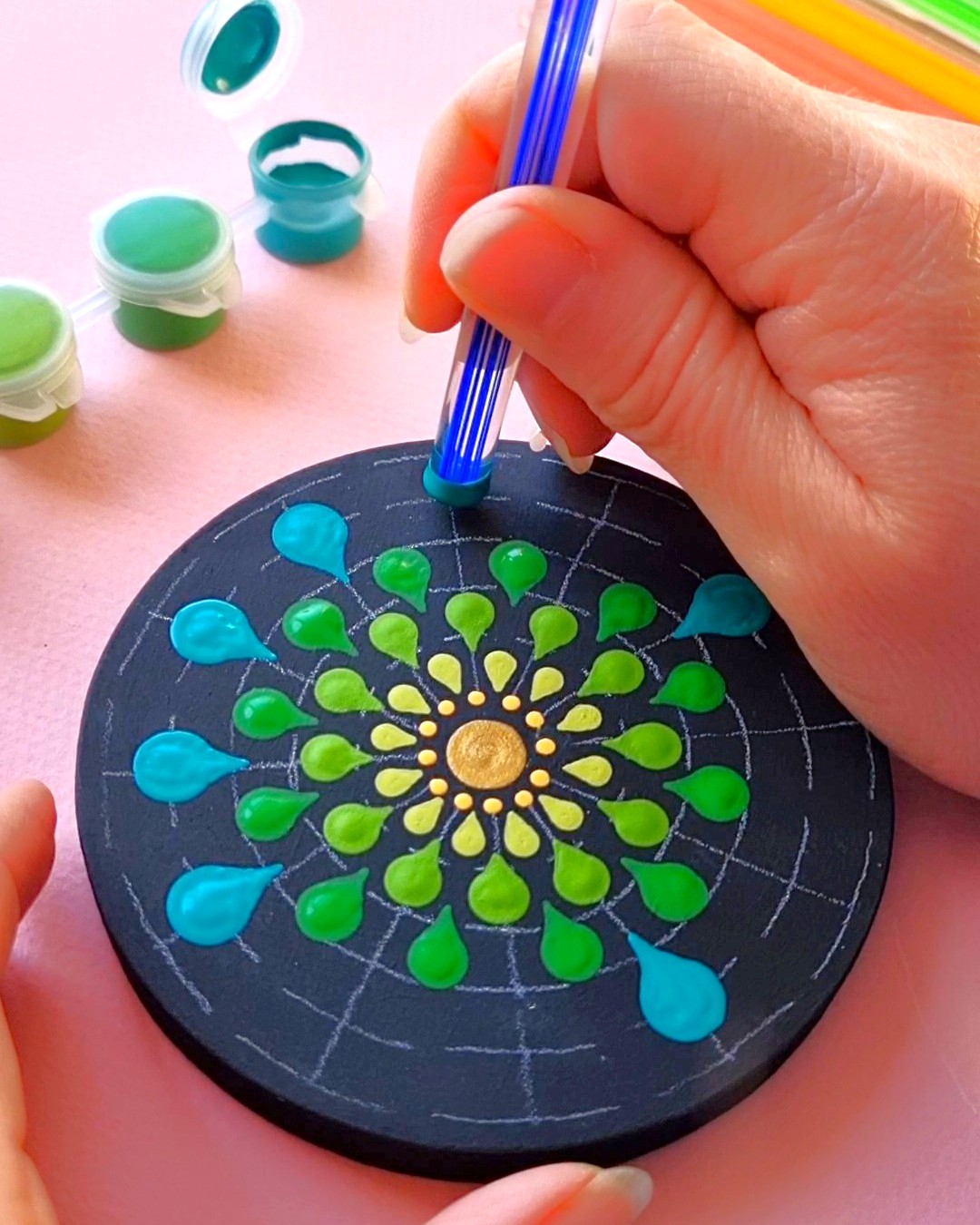 1698-cosy-craft-club-dot-mandala-for-beginners-17809382194118.jpg