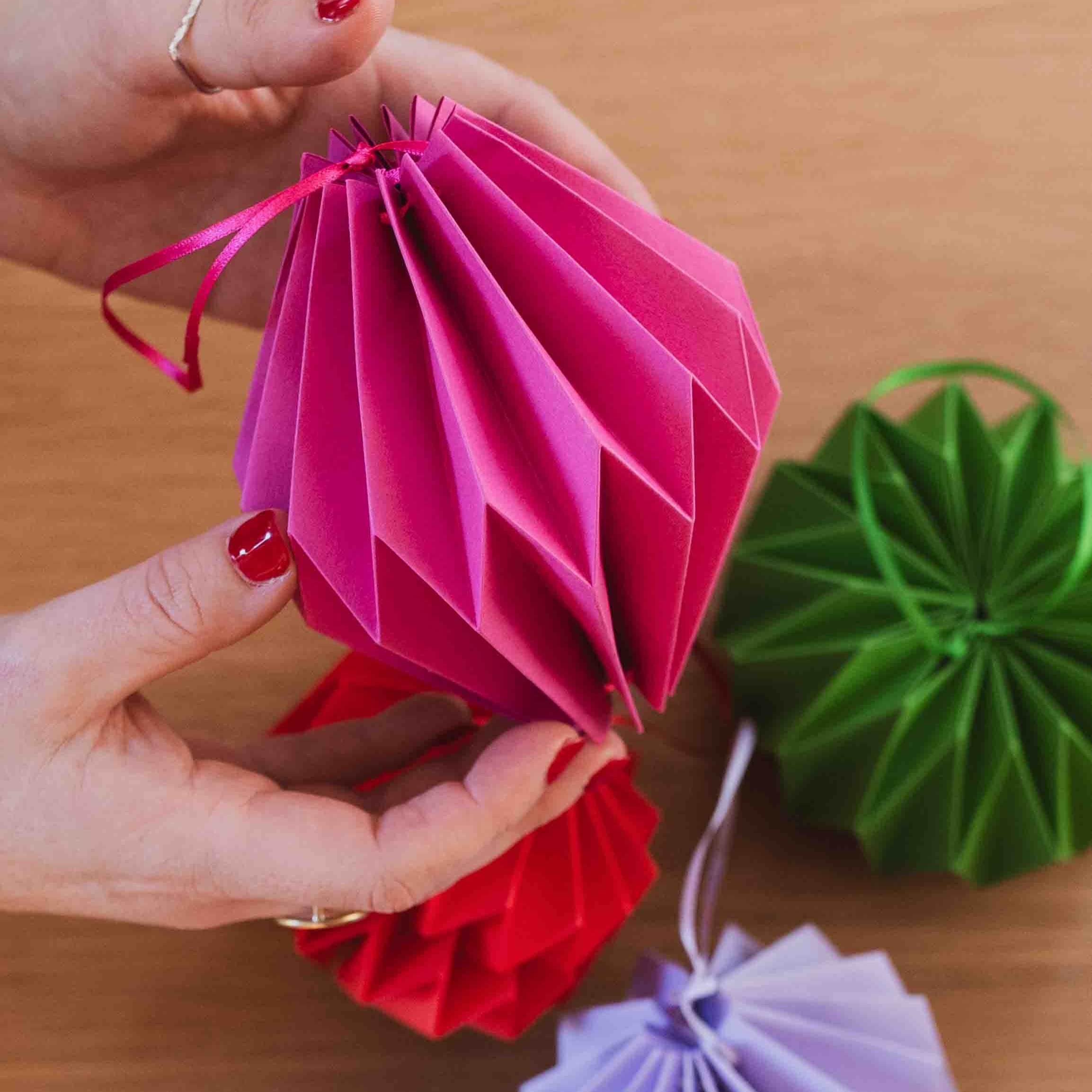 615-cosy-craft-club-origami-baubles-craft-kit-17364347430054.jpg