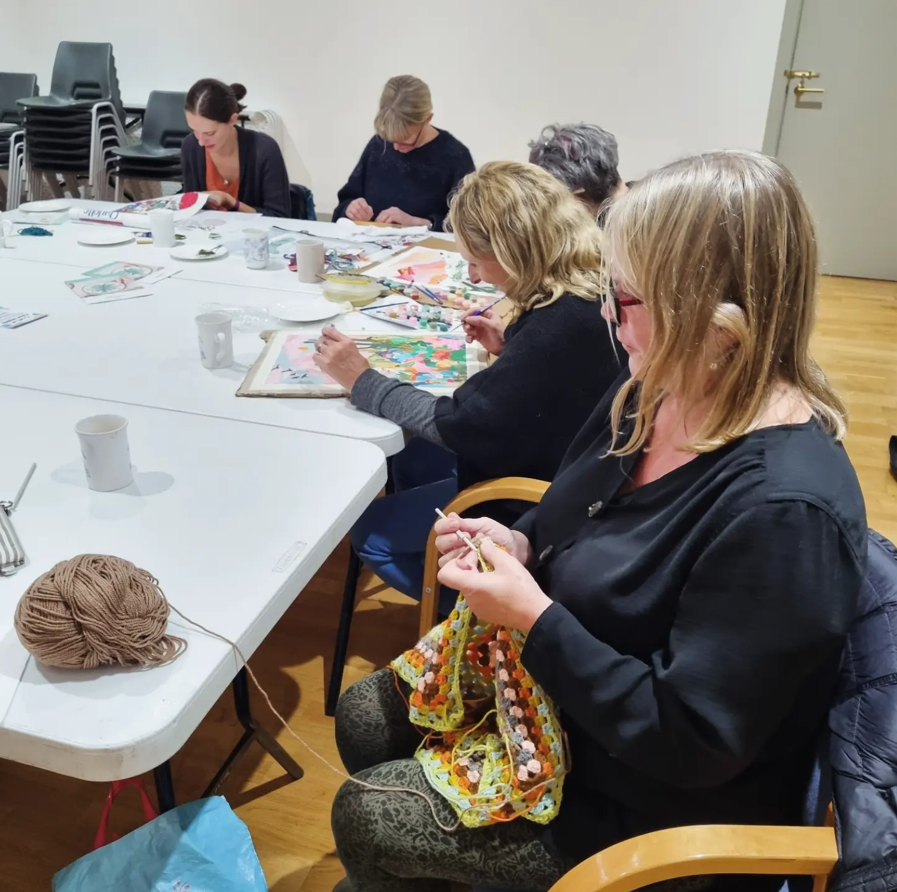 Craft and Chat night