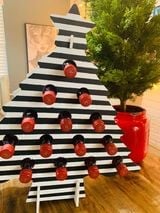 637-christmas-tree-wine-holder-bonus-03-1683079839399.jpg