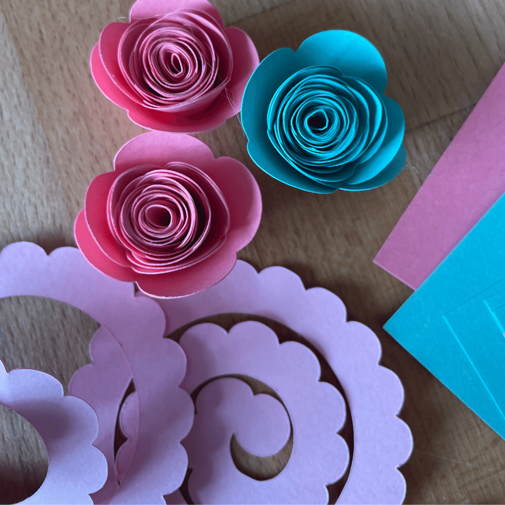 6121-curiosity-box-adult-art-crafts-paper-flowers-16864114917228.png