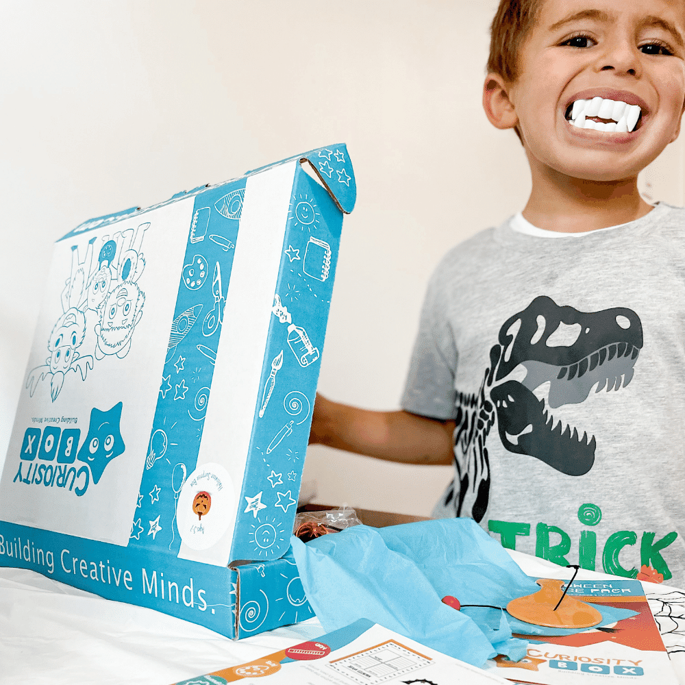9711-curiosity-box-extreme-crafting-halloween-gallery-image2-17102662654031.png