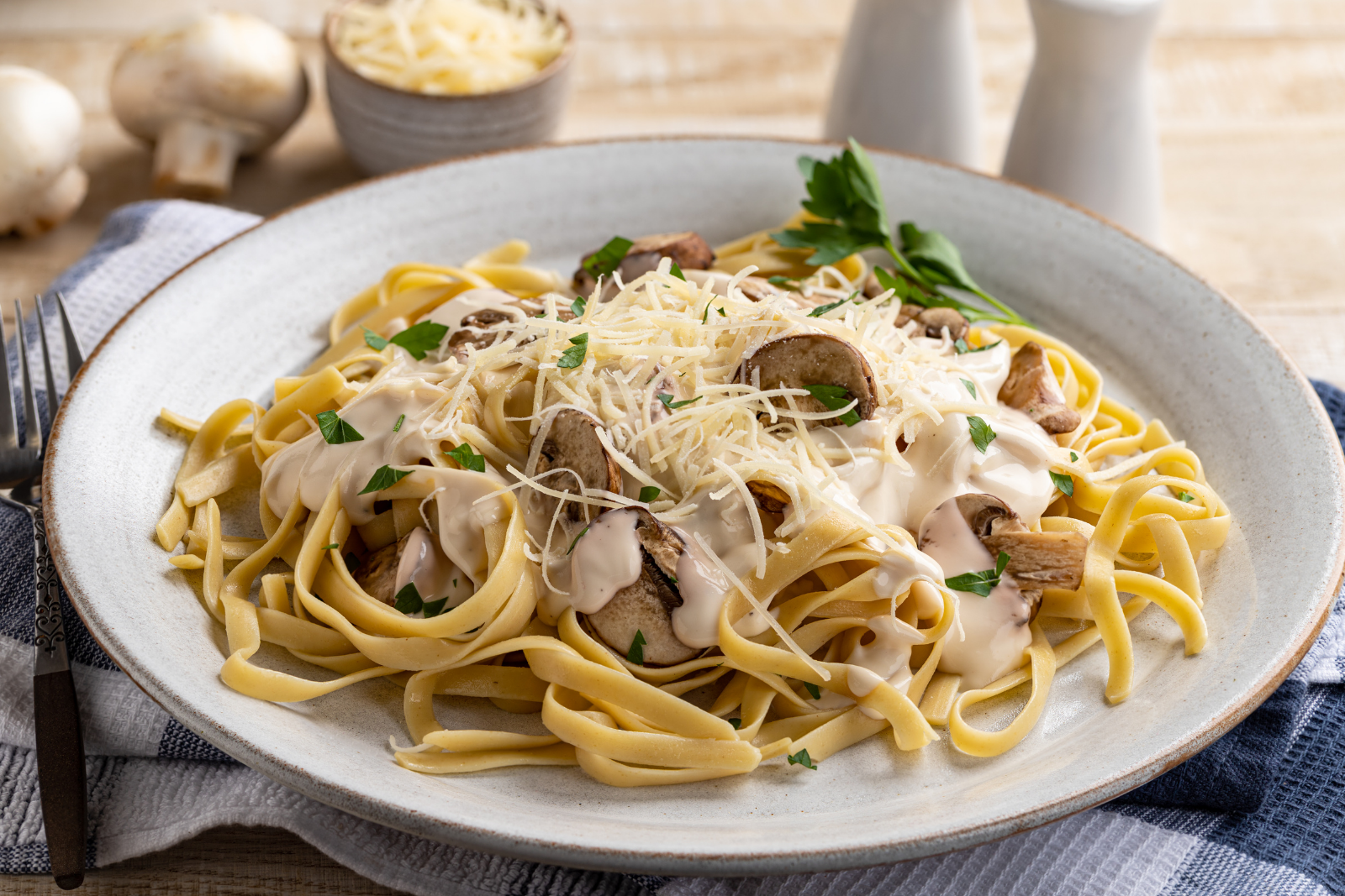 Creamy Mushroom Fettuccine 2950-dkcreamymushroomveggie.png