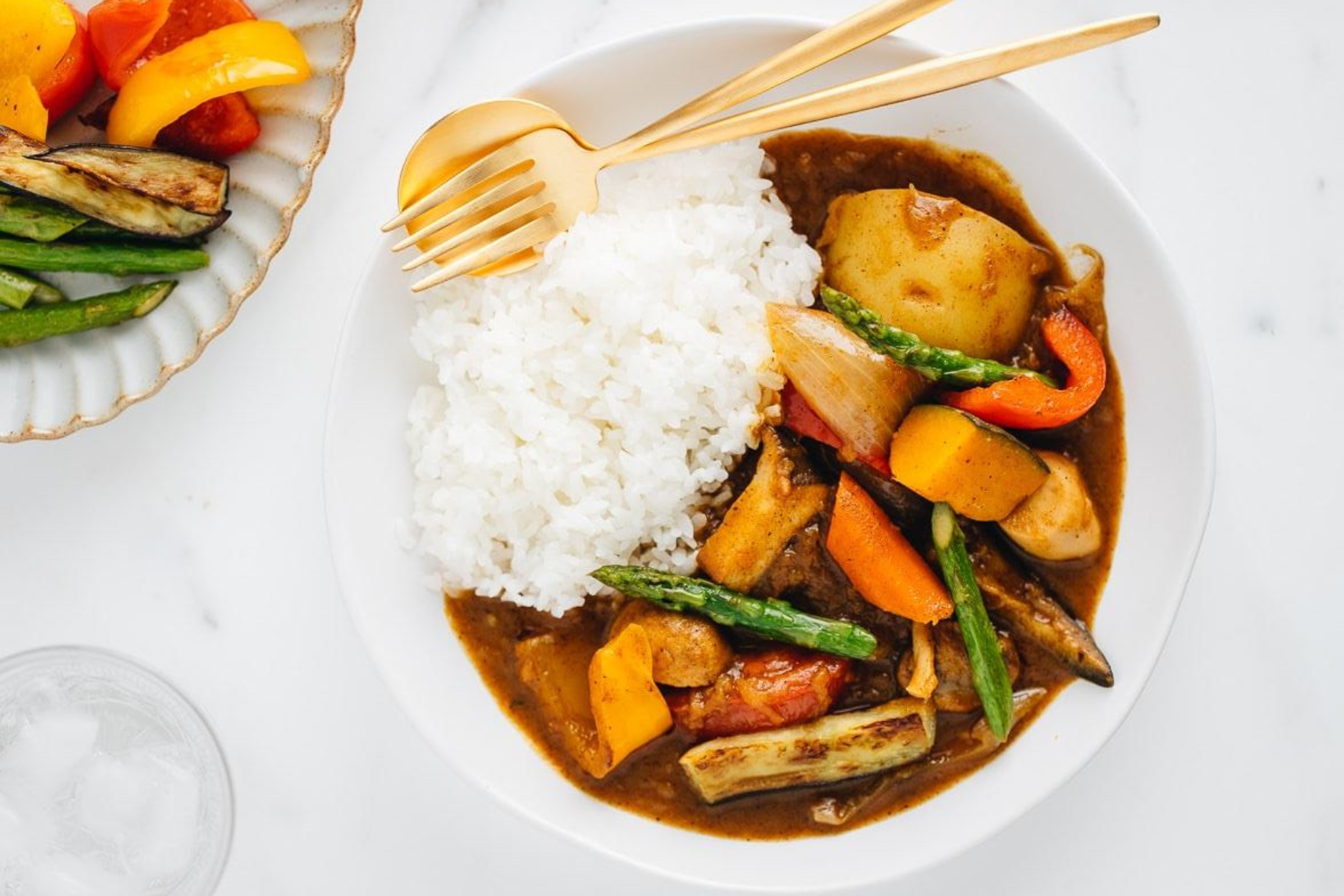 Japanese Curry with Veggies and Sushi Rice 2950-dkjapanesecurryvegetarianv2.png