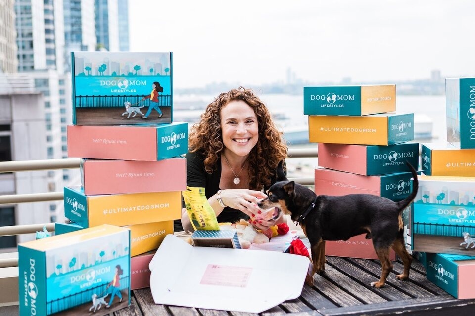 684-693-dog-mom-gift-subscription-bo-17380742632221.jpg