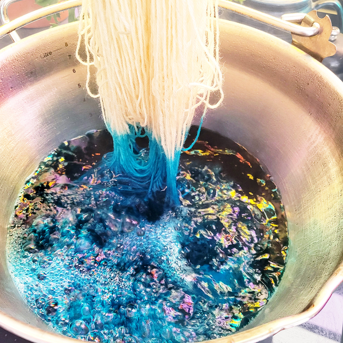 1045-yarn-into-dye-17919761190508.jpg