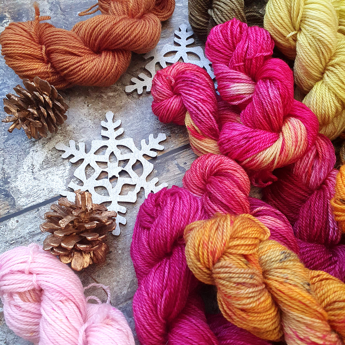 1600-pink-wreath-3-179096299728.jpg