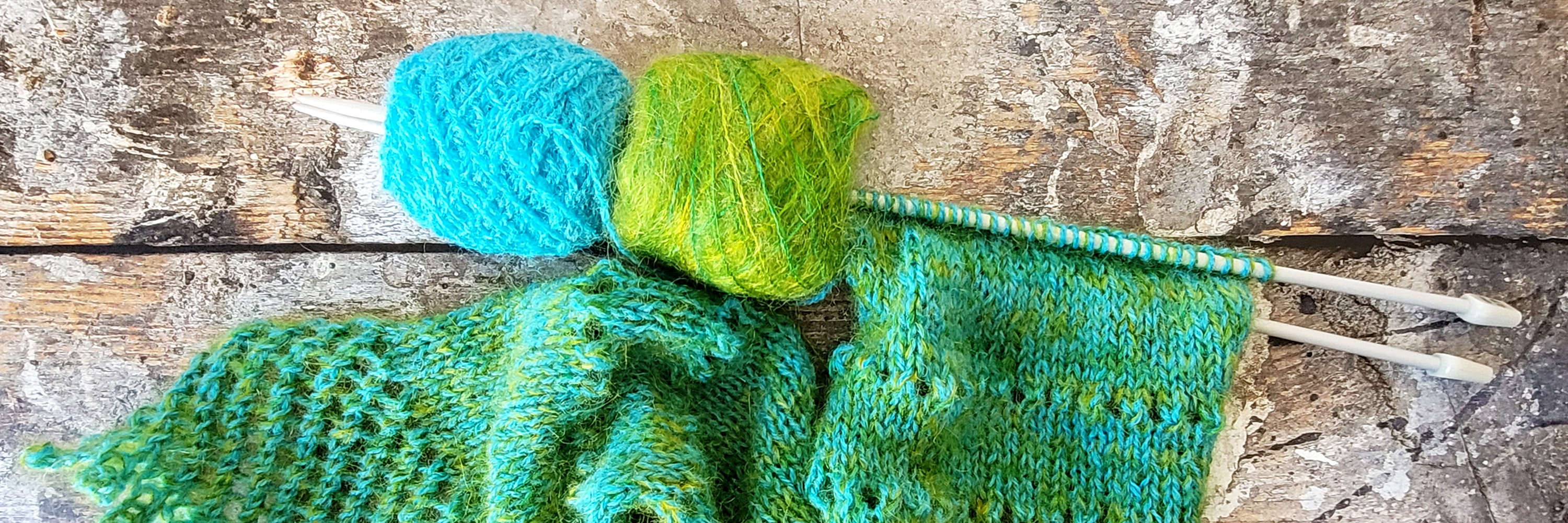 r602-blue-green-yarn-17520570530307.jpg