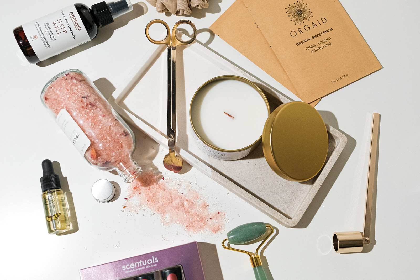 2534-busola-flatlay-11-16836017089592.jpg