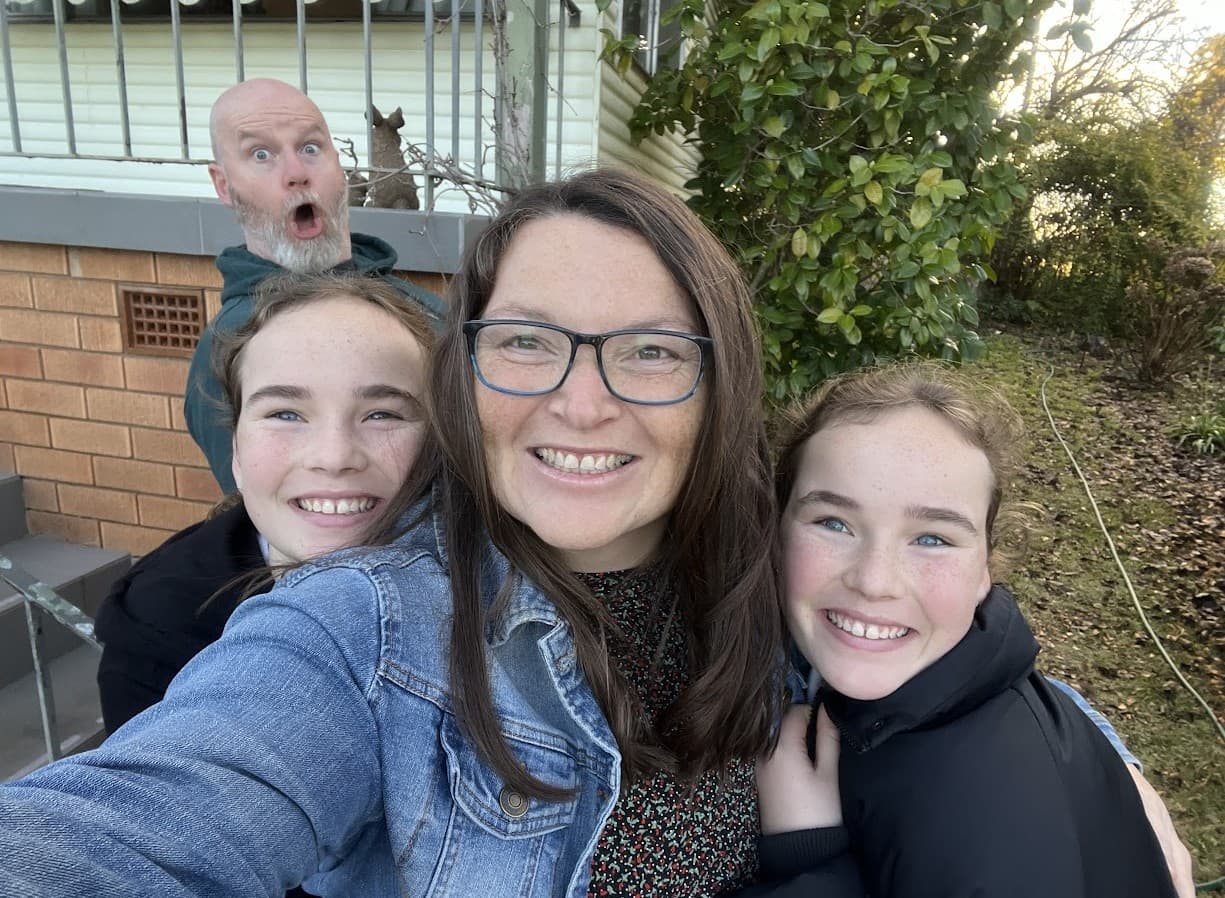 616-familyphoto-17484017585468.jpg