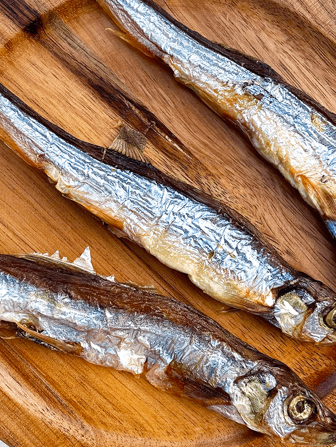 5800-capelin-wild-caught-dehydrated-treats.png
