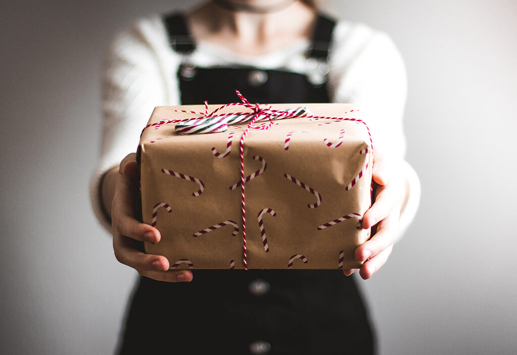 MeetFoxi Female Found Holiday Gift Guide