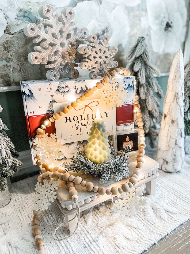 Discover the Magic of Holiday Decor Subscription Boxes