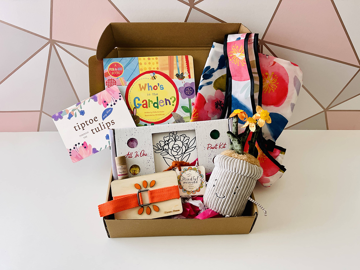 Howdy Kids Unboxing - May 2022 🌷