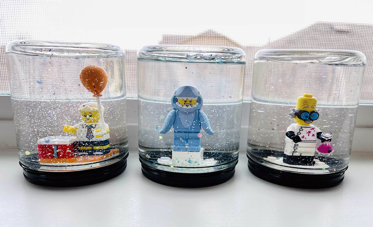 christmas kids DIY craft snow globes with mason jars