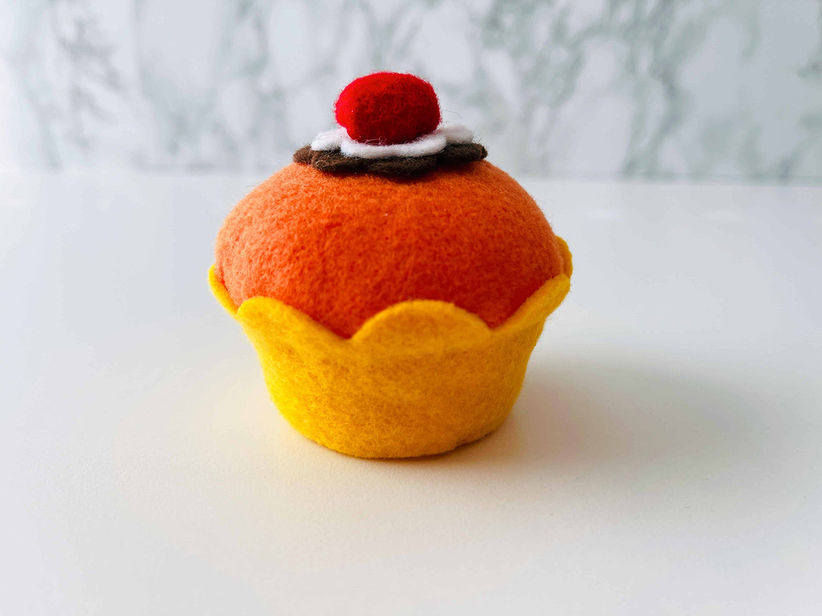 handmade cupcake from Howdy Baby subscription gift box for kids