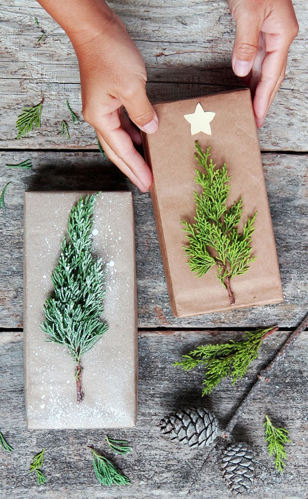 christmas tree gift wrap DIY