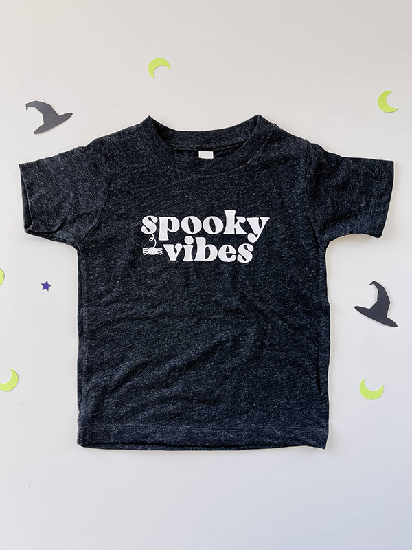 spooky vibes tee from the October 2022 Howdy Baby halloween activity for toddler box