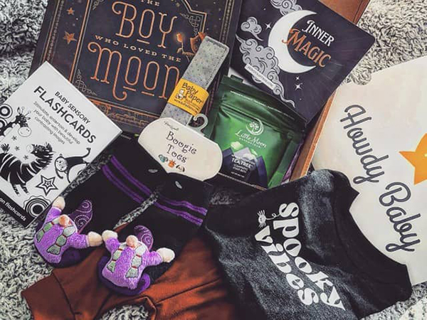 Howdy Baby Box Halloween activity for toddlers October 2022 unboxing