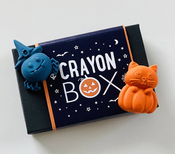 Halloween crayon set