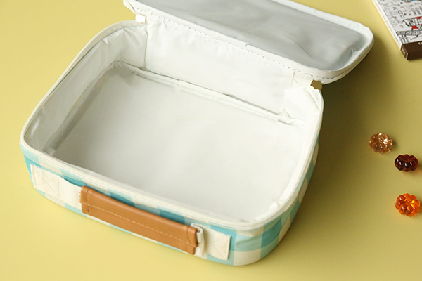 kids insulated lunch box