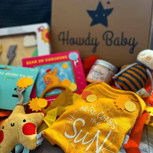 April 2023 Howdy Baby maternity subscription box products