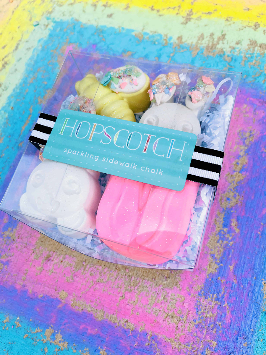 non toxic sidewalk chalk from the monthly Howdy Kids subscription unboxing March 2022