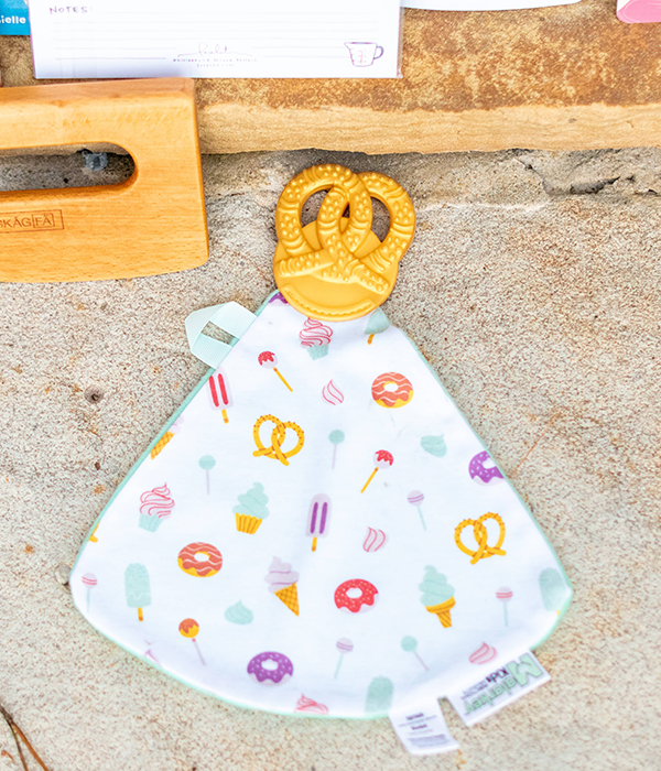 munch it baby lovie blanket