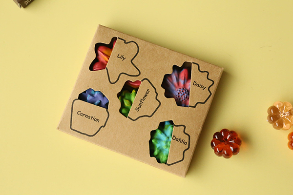 flower crayons from the September 2022 Howdy Baby preschool subscription box