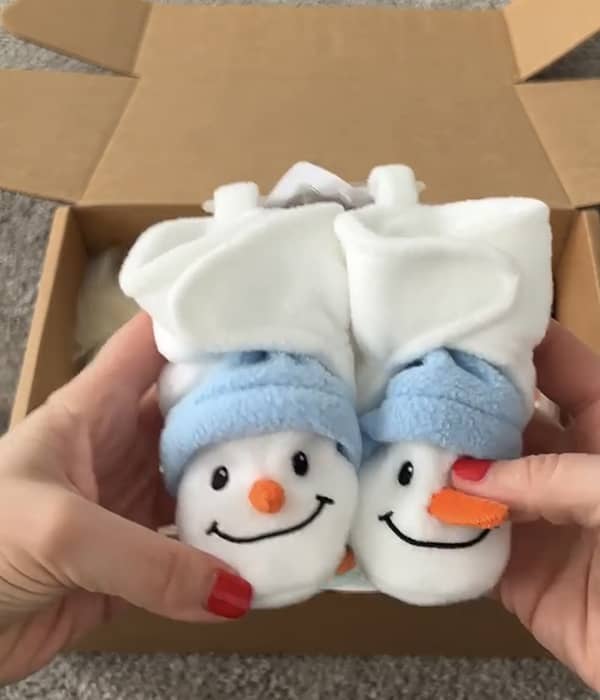 fleece snowman baby booties