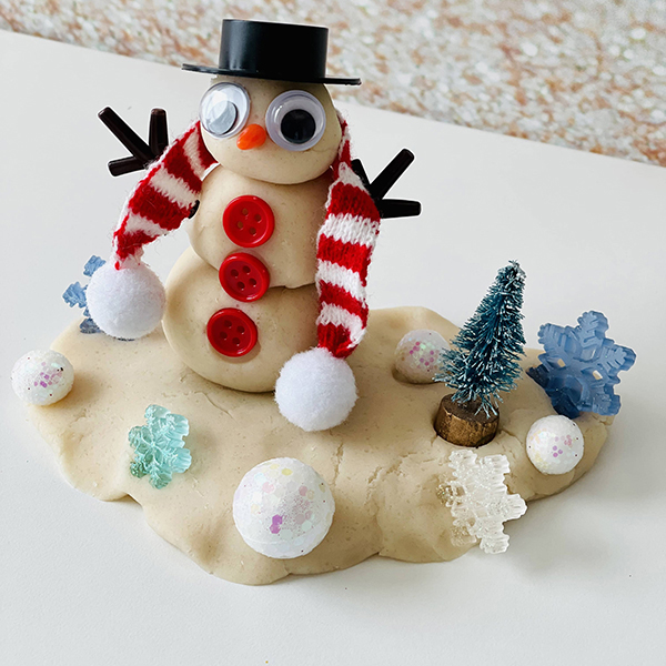snowman playdough mini kit from the Howdy Baby mom to be box