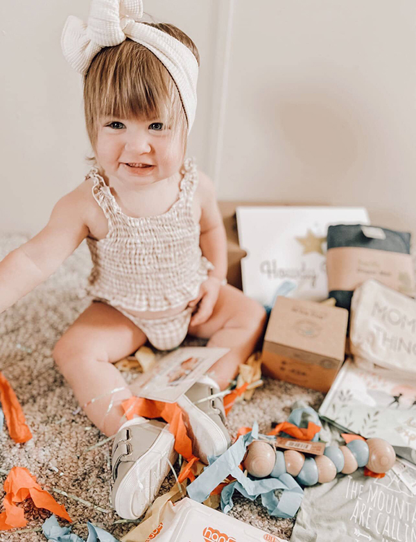 Howdy Baby subscription box for new moms and babies