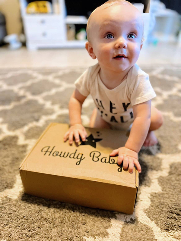 Howdy Baby subscription box new mom unboxing August 2022