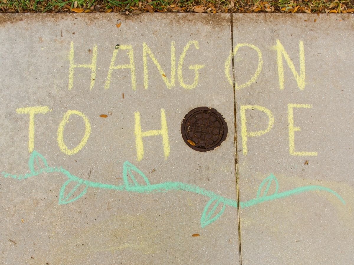 hang on to hope inspirational chalk art ideas for kids and adults
