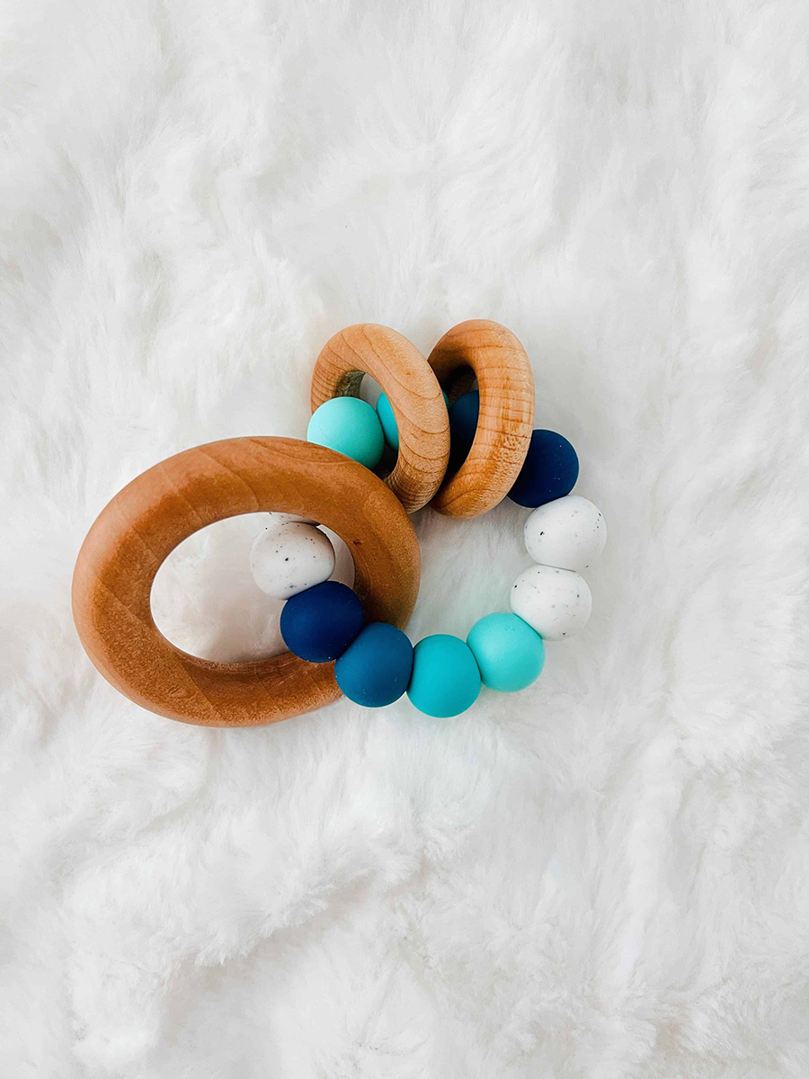 Saturn rings wooden baby teether