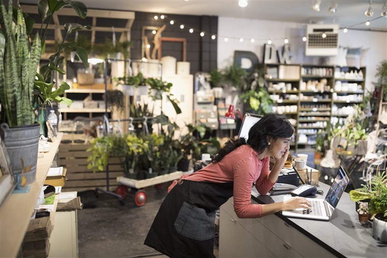 203-180424-small-business-owner-ac-530pe0603e1cd7f345d4892e09fe6effb516fit-760w.jpg