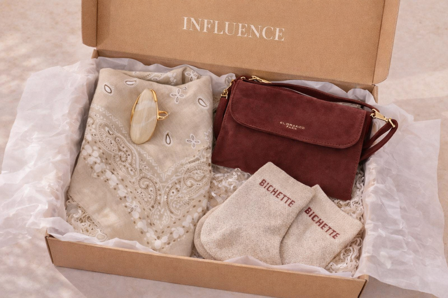 2149-box-tendance-pochette-bordeaux-bandana-beige-17793869366325.png