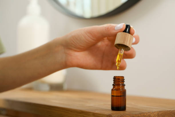 Une hygiène éclatante grâce aux huiles essentielles! Les indispensables à adopter de suite dans votre salle de bain