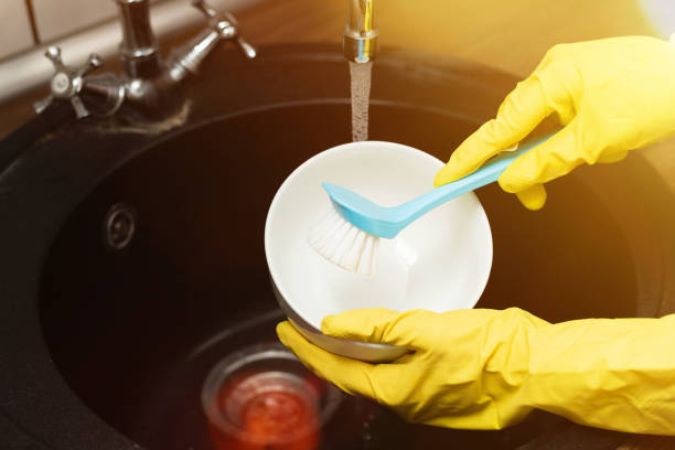 De l'huile essentielle pour un liquide vaisselle maison parfait !